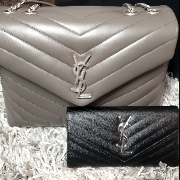 Meet your Posher, Alyssa - Picture 1 of 1